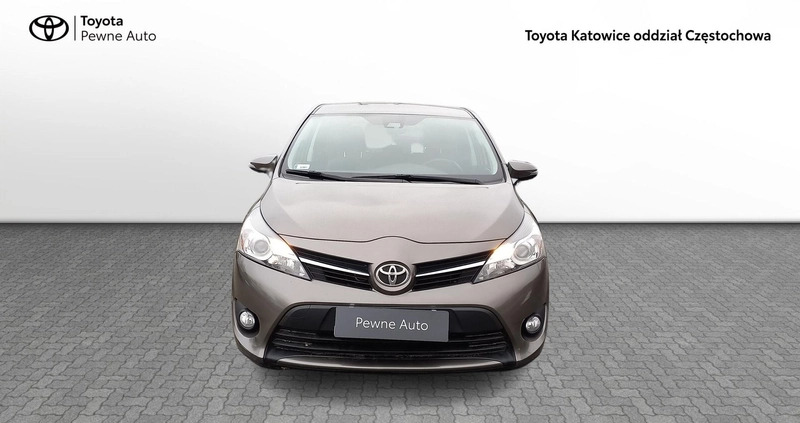 Toyota Verso cena 64800 przebieg: 89237, rok produkcji 2016 z Poddębice małe 172